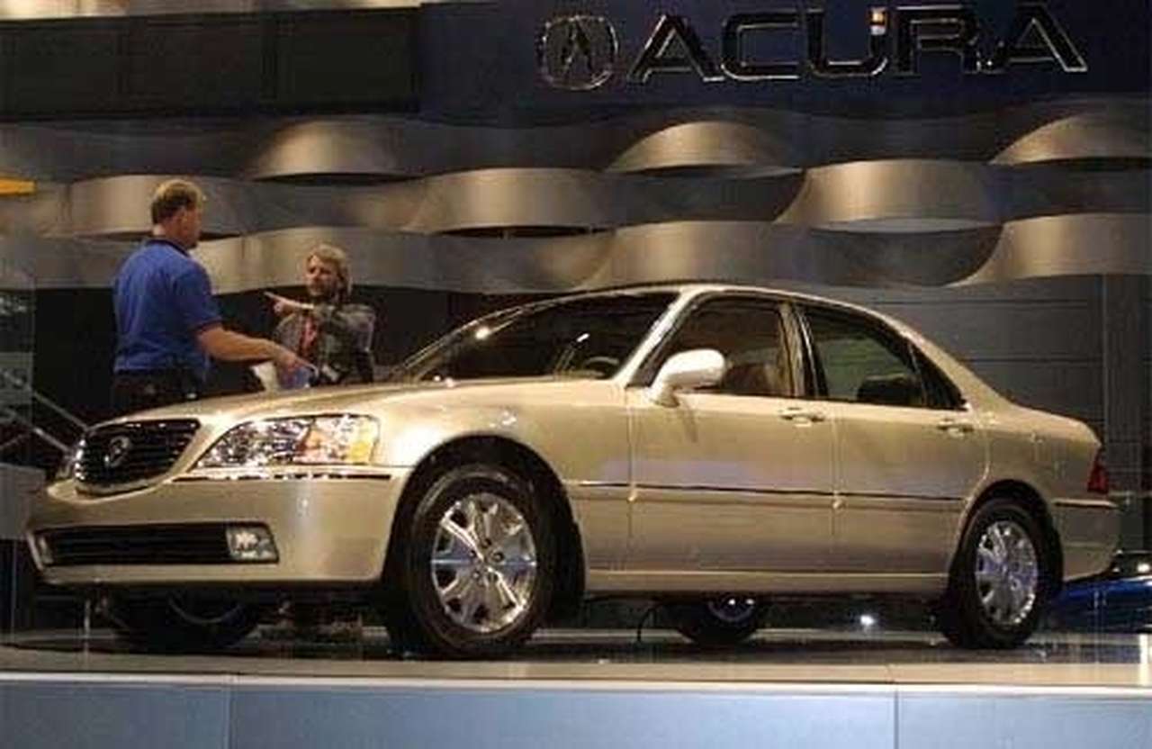 Acura RL с начинкой от IBM с октября в продаже