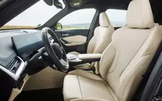 Интерьер BMW X1 Long