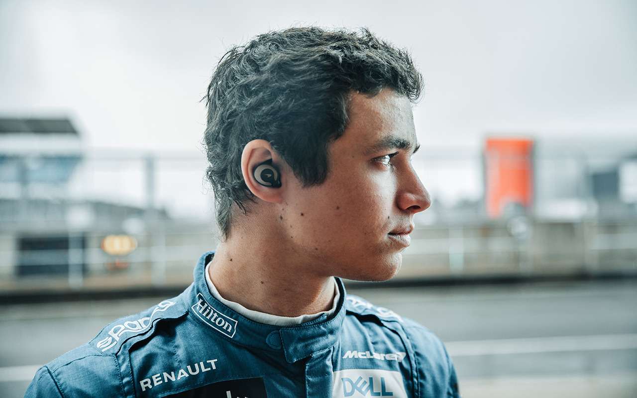 Гонщик Формулы-1: автопилот никогда не угадает, что я сделаю на треке