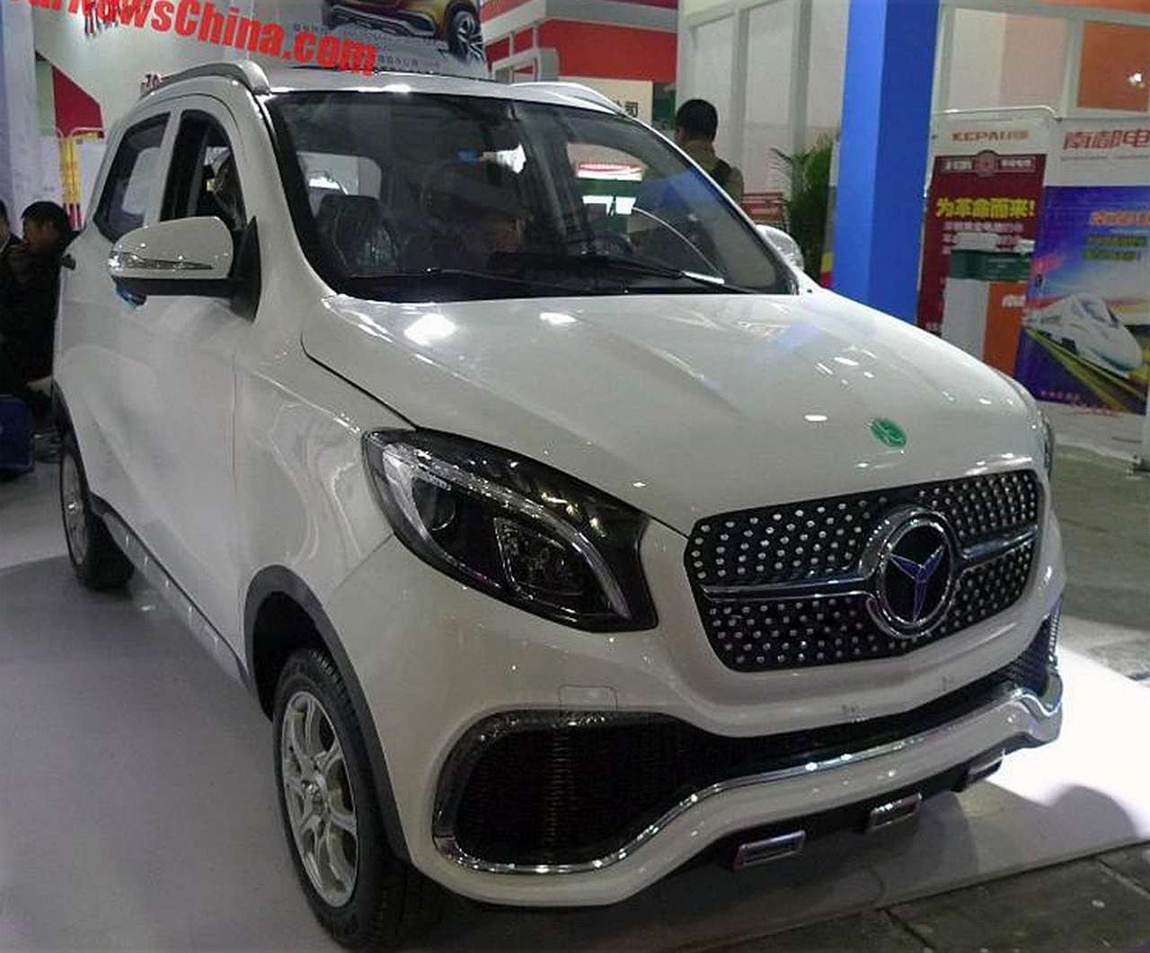 Перевернуть звезду: в Китае попытались клонировать Mercedes-Benz