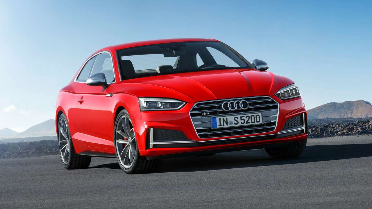 Новый Audi A5 не стал «ломать глаза»