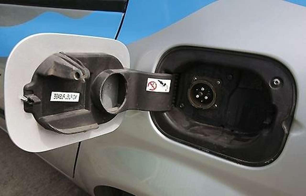 Электромобиль готовы приобрести 60% автомобилистов мира 