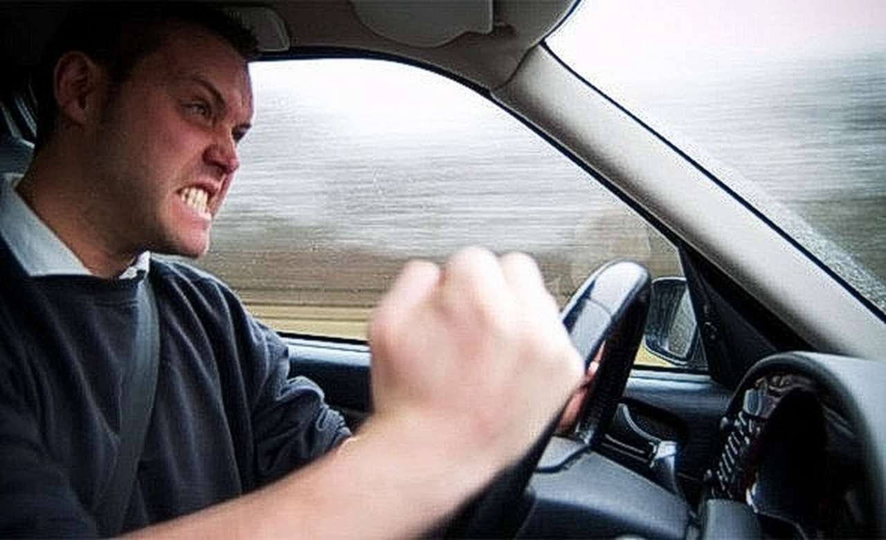 Госдума отклонила законопроект об агрессивном вождении