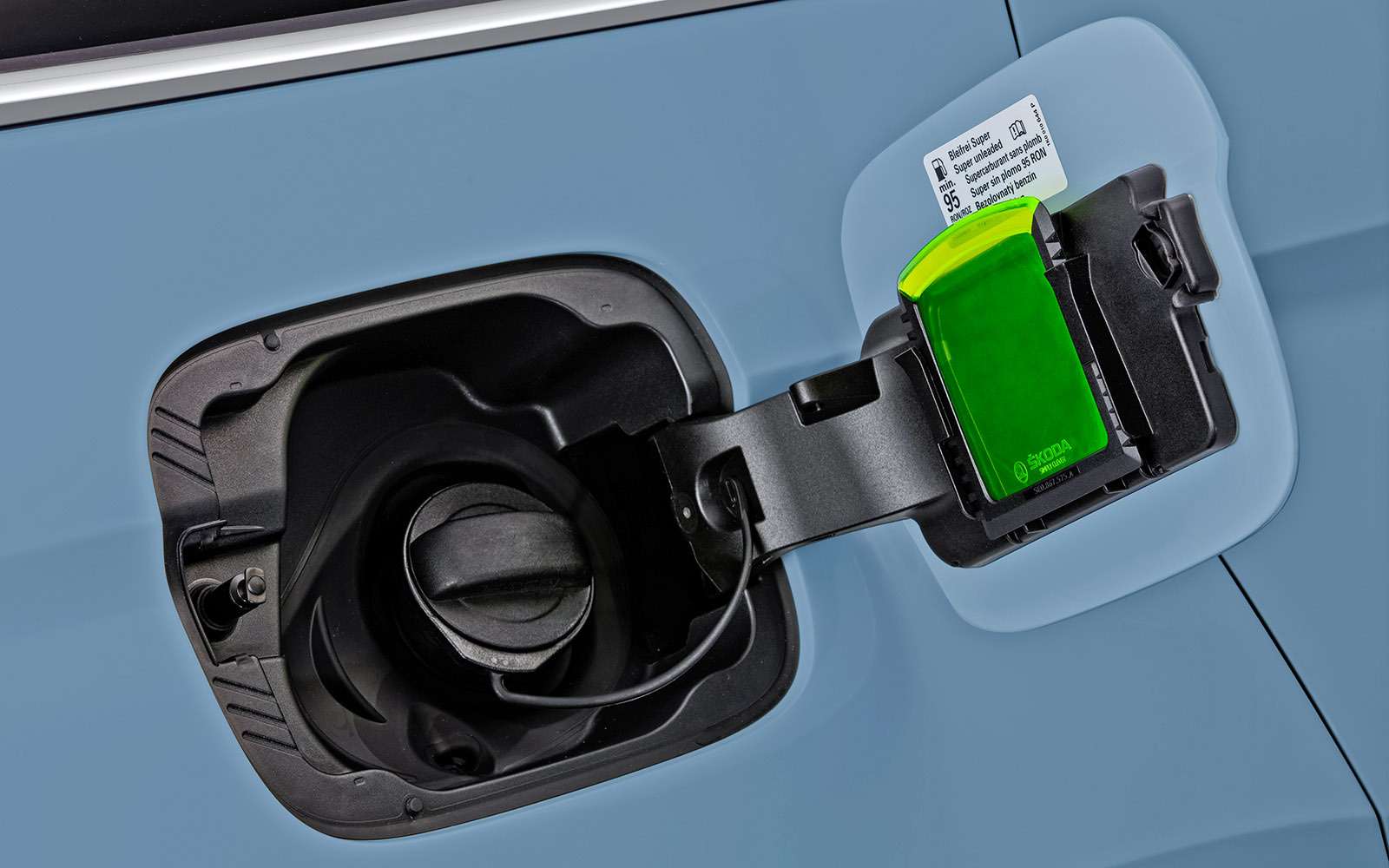 Шкода карок бензобак. Топливный бак шкода карок. Шкода карок бензобак. Шкода карок бензобак. Шкода карок бензобак.