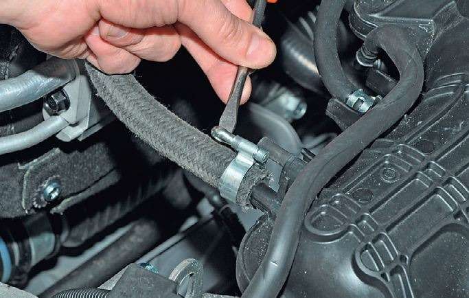 Клапан вакуумного усилителя Mitsubishi - Lada Приора хэтчбек, 1,6 л, 2011 года с