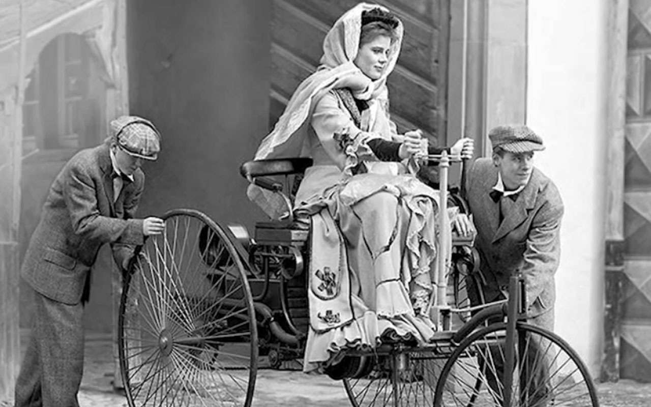 6 женщин из Зала автомобильной славы