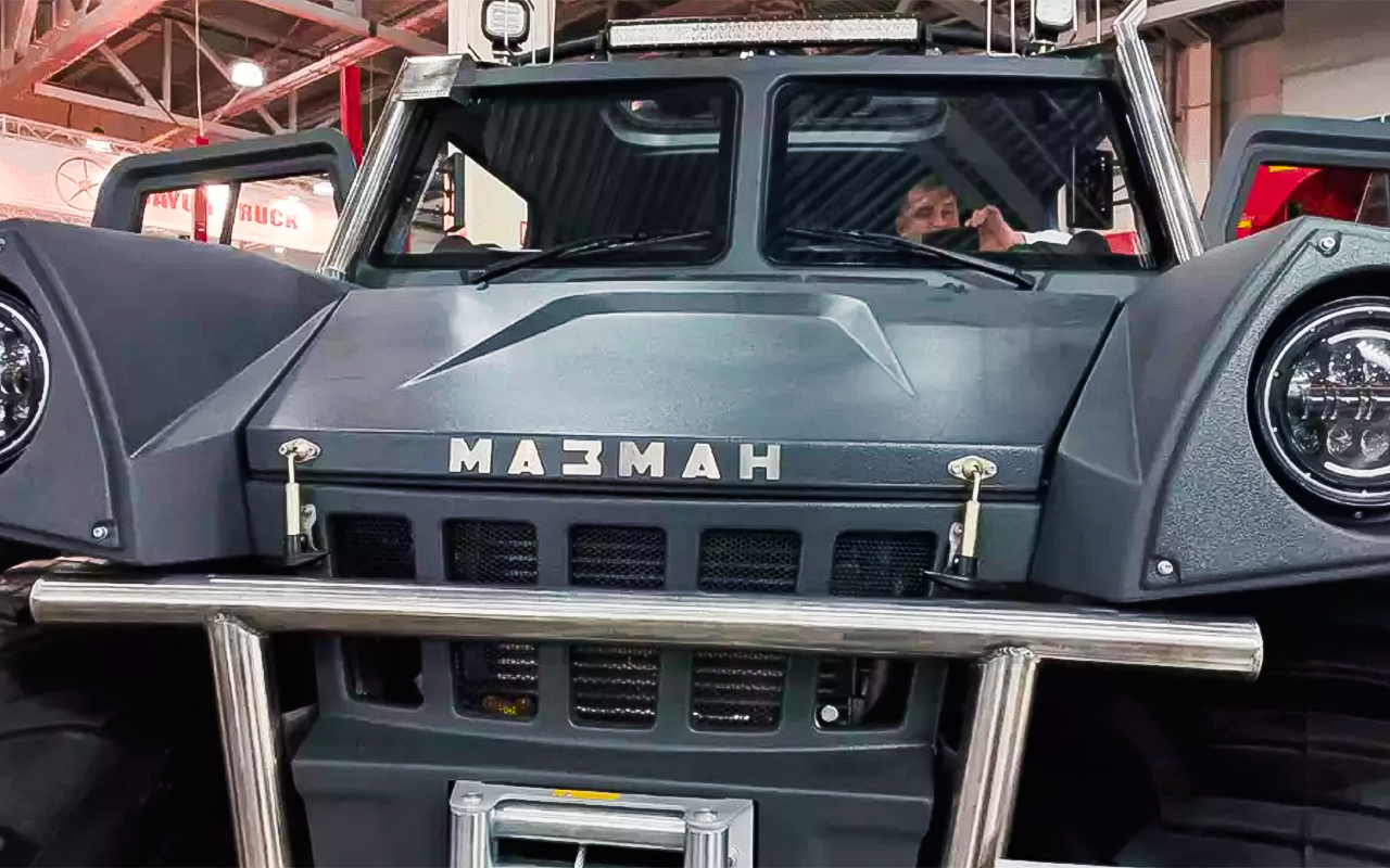 Где не проедет, там проплывет: представлен вездеход МАЗМАН