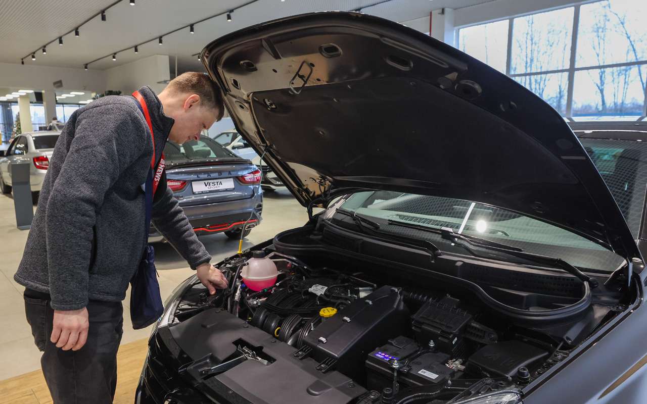 Названы модели-лидеры, которые лучше всего продаются у дилеров