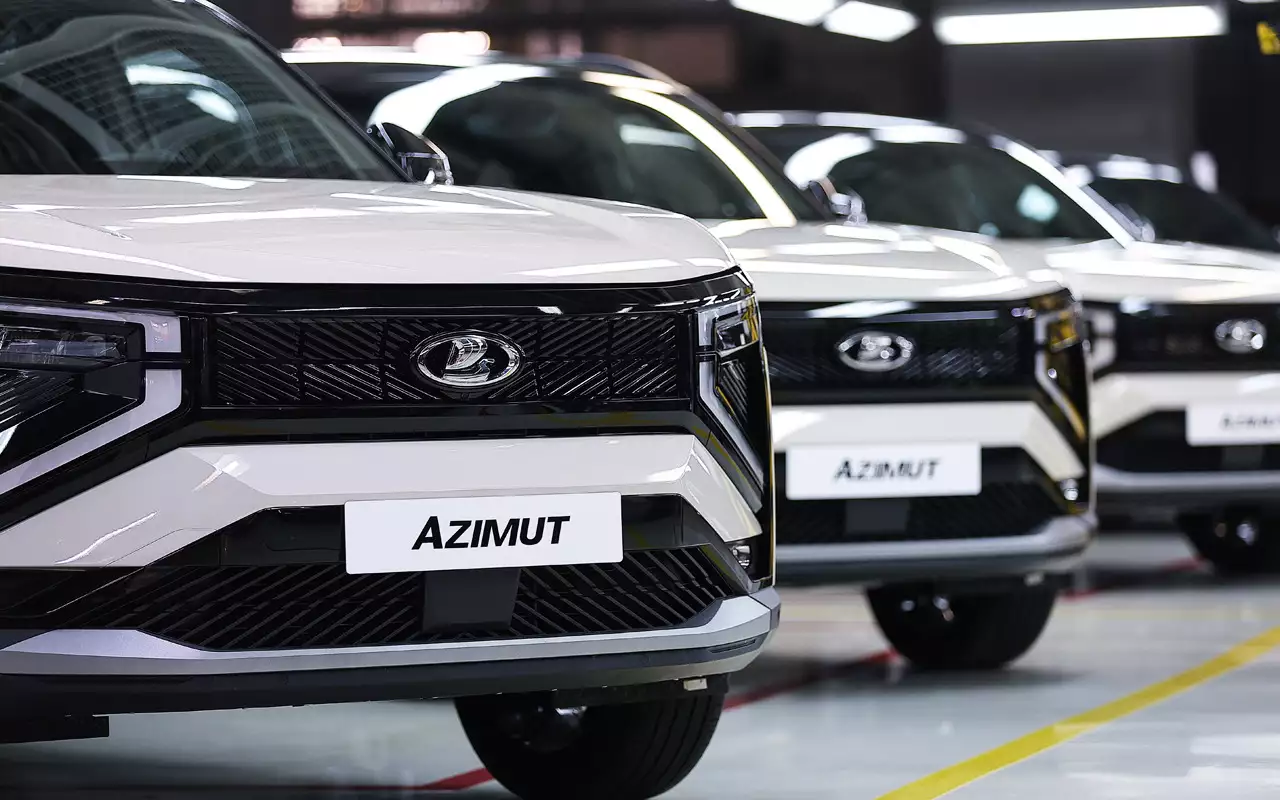 Определены сроки появления на рынке Lada Azimut с гибридным двигателем