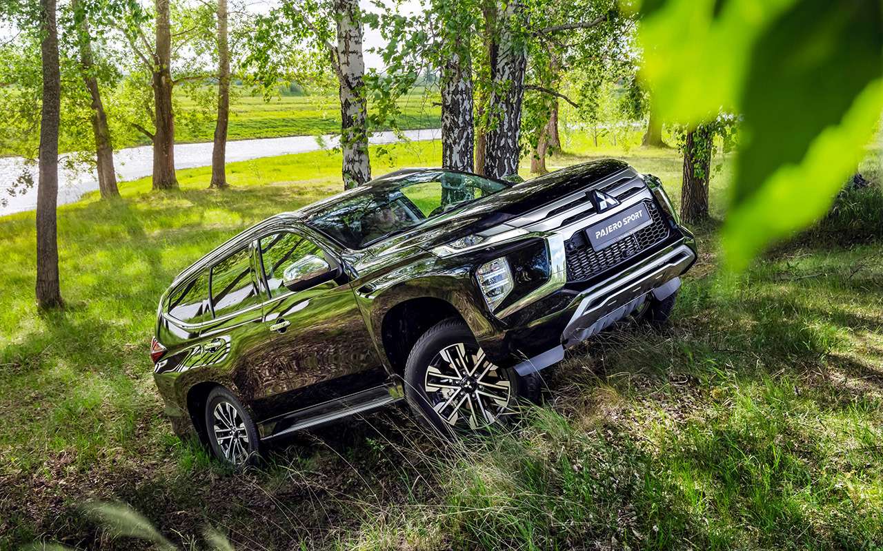 Mitsubishi Pajero Sport. Цена в России от 2 929 000 ₽