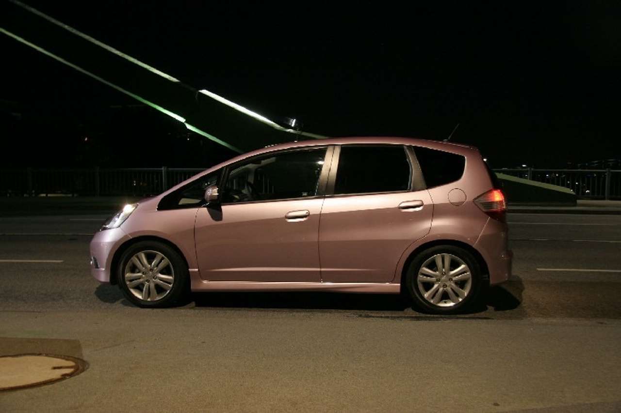 Honda Jazz: Женская машина? (ВИДЕО)
