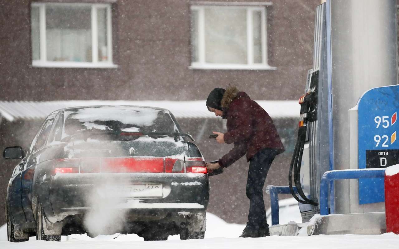 Чем заправлять машину зимой — АИ-92 или АИ-95? Ответ эксперта