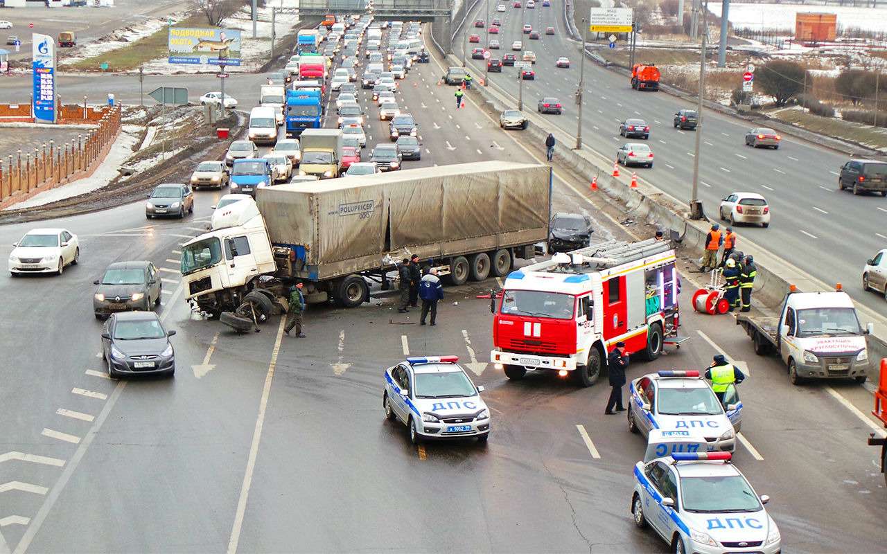 ГИБДД назвала самые опасные дороги Москвы. Давайте там не ездить