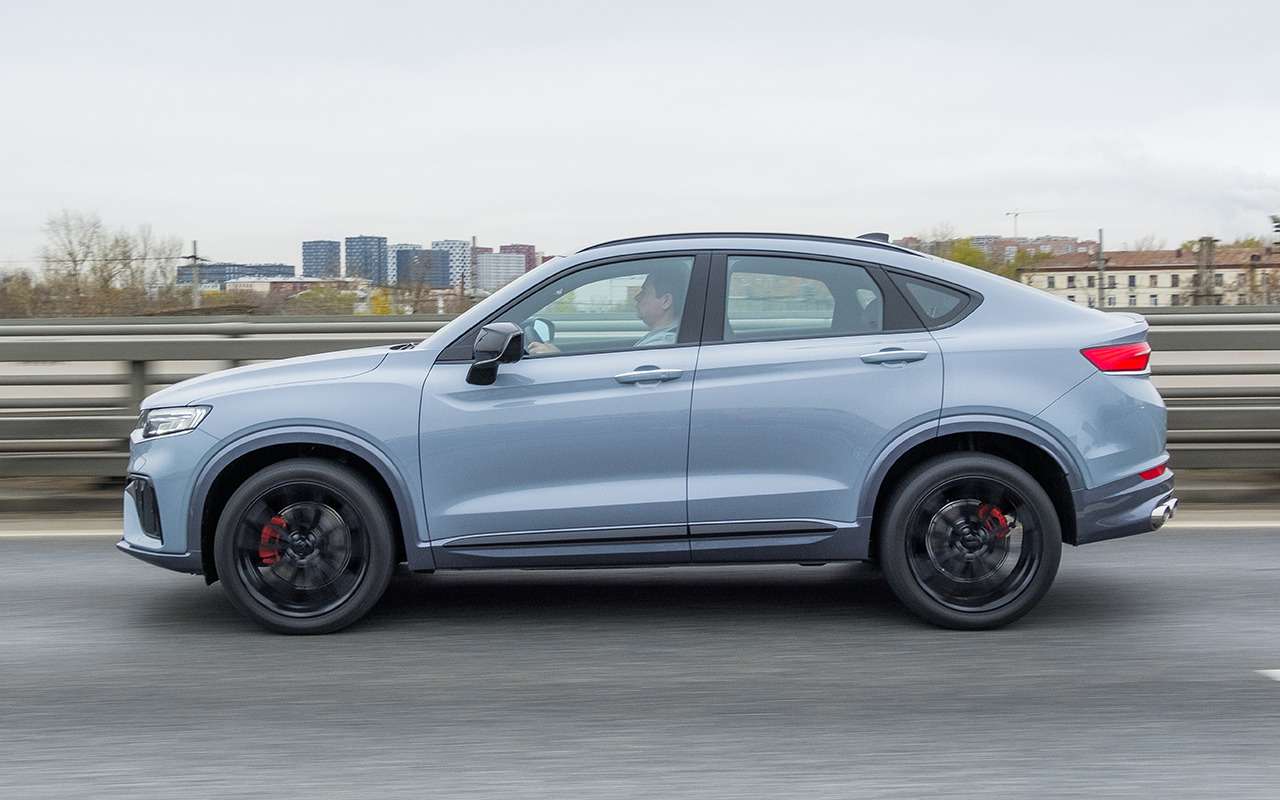 Geely Tugella станет проще и дешевле