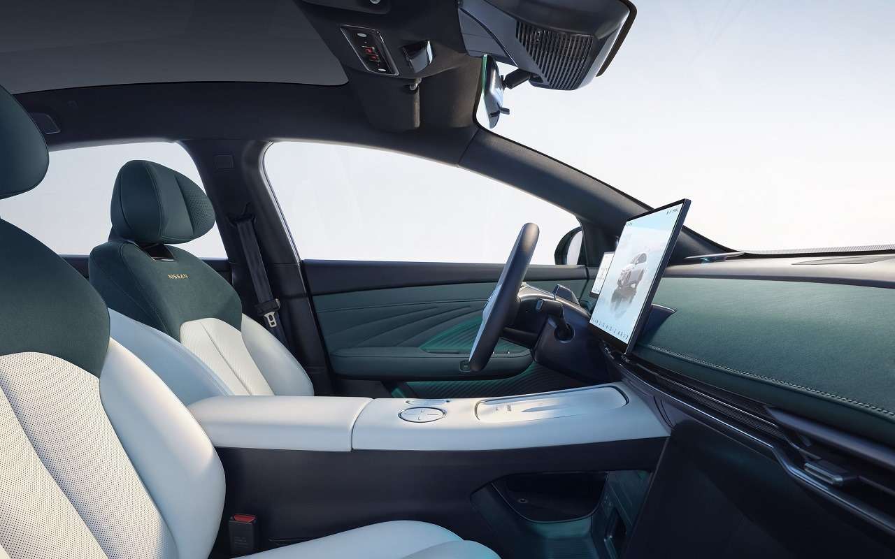 Интерьер Nissan N7
