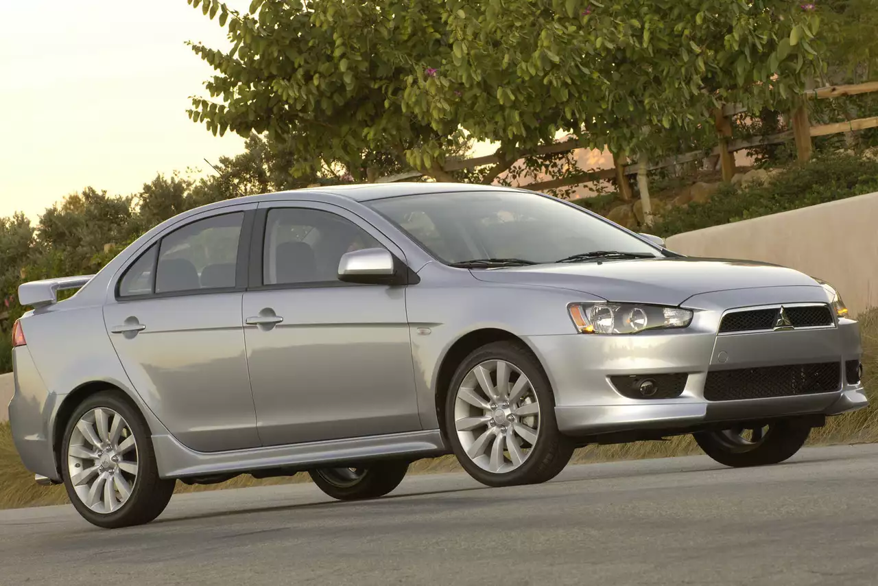 В Mitsubishi поставили точку на новом «Лансере»