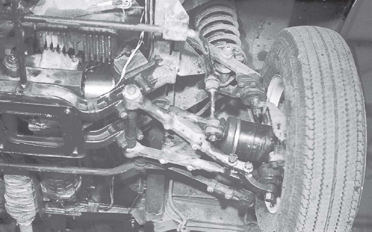 Передняя подвеска и приводы НАМИ-0173.