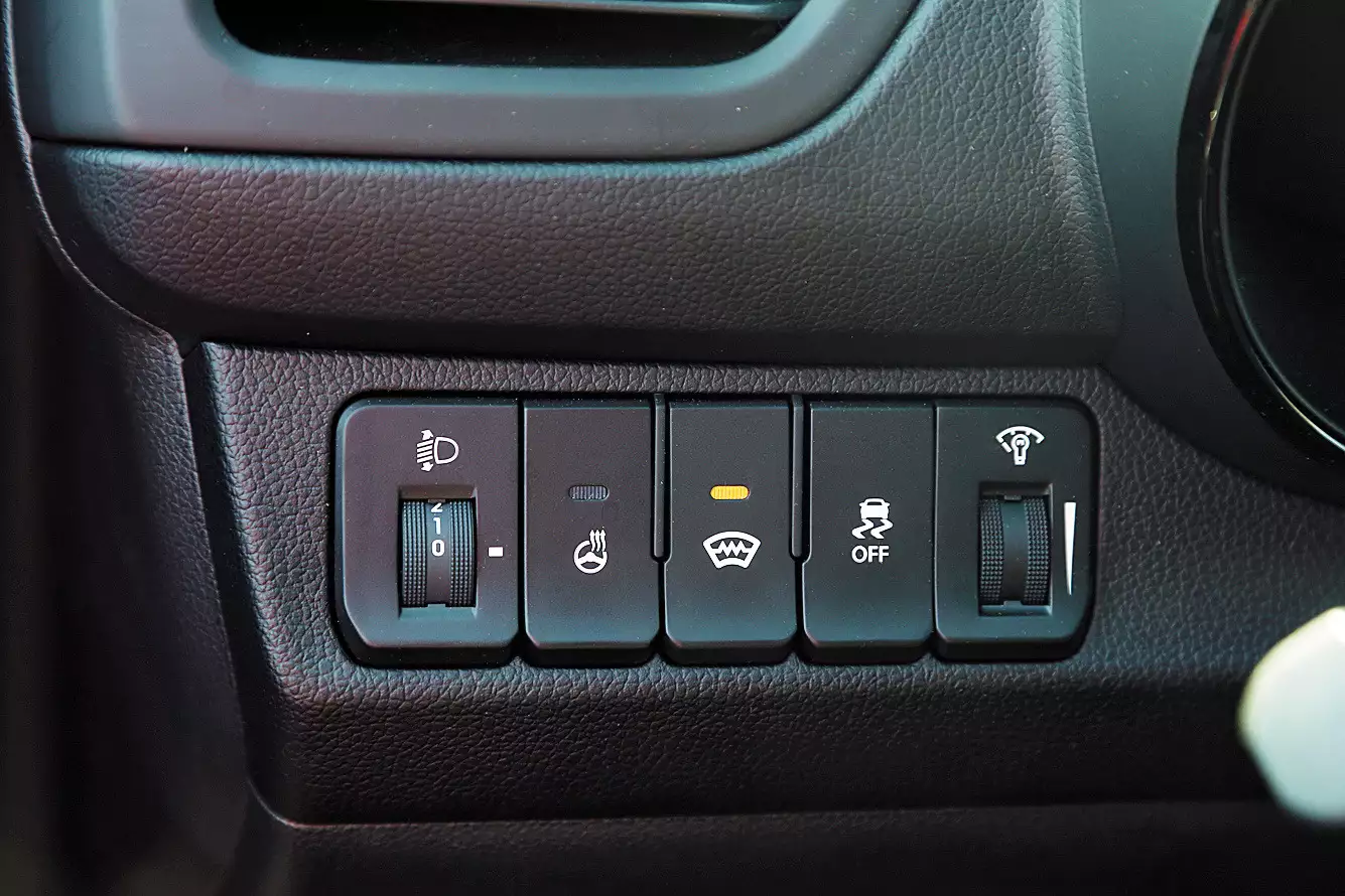Кнопка на передний патронник временное ИЩУ РЕШЕНИЕ - KIA Rio (3G), 1,6 л, 2014 г
