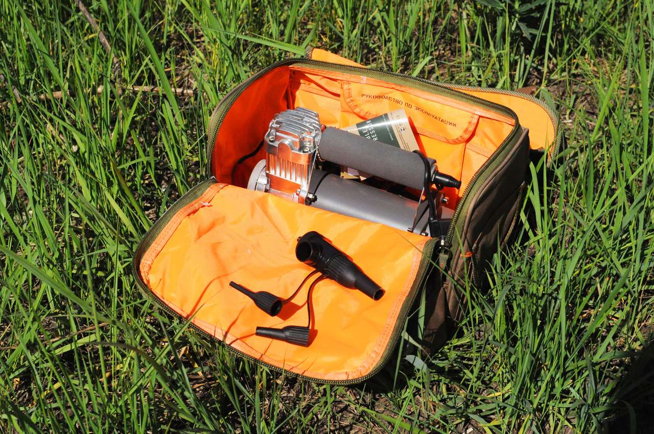 Накачиваем лодку при помощи компрессора BERKUT. Специальный адаптер-насадка для лодок VT-300