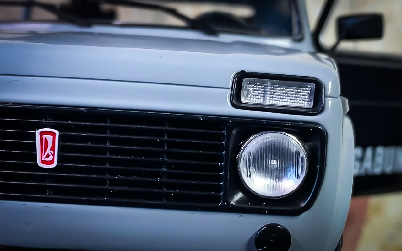 Французы сделали невероятно крутую модельку Нивы (видео)