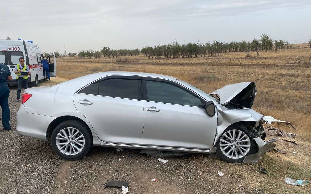 Легковушка столкнулась с грузовиком: подробности смертельного ДТП