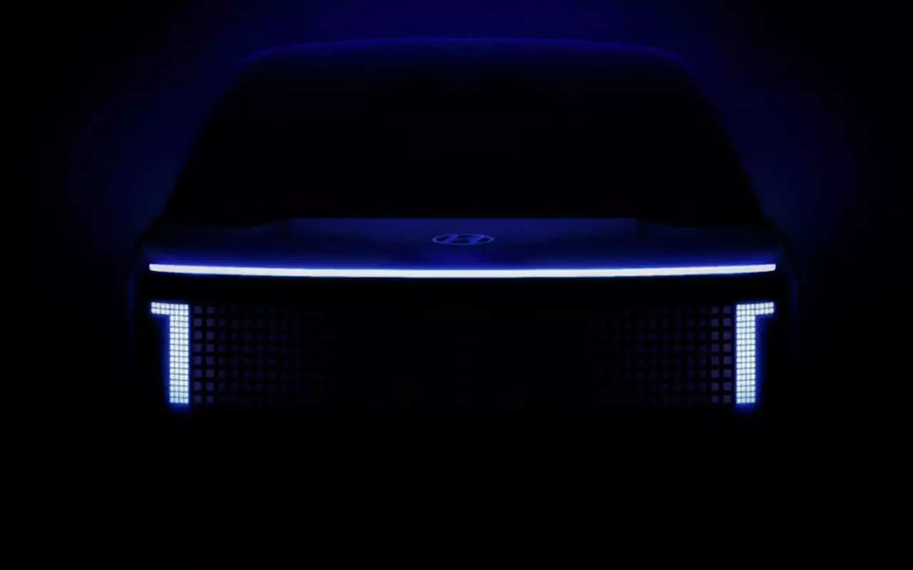 Hyundai показала очертания большого кроссовера Ioniq 7