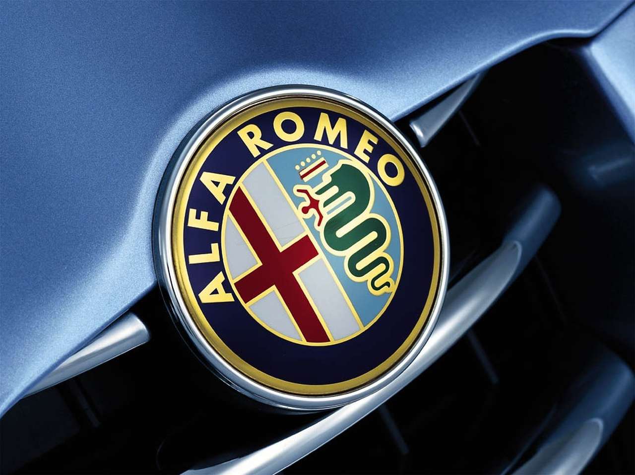Alfa Romeo готовит два кроссовера и планирует вернуться в автоспорт