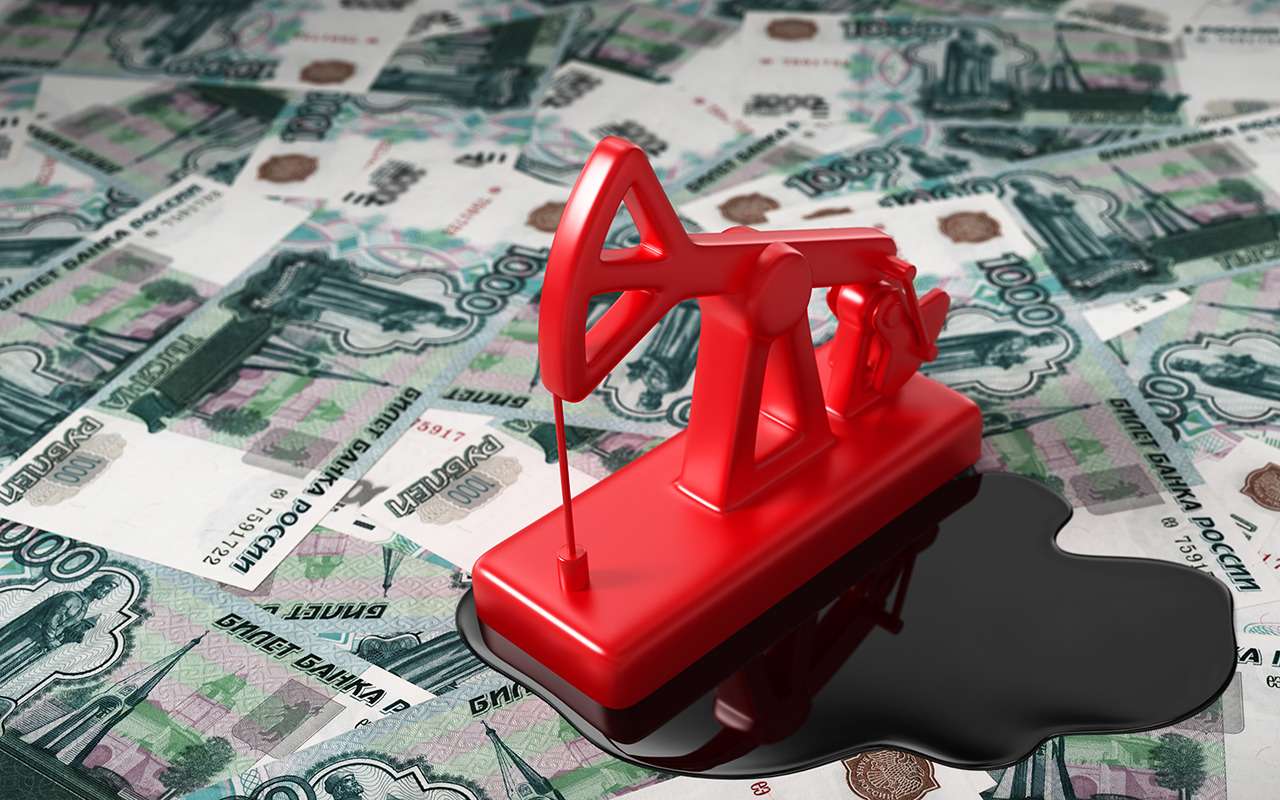 Почему цена на нефть падает, а топливо дорожает?