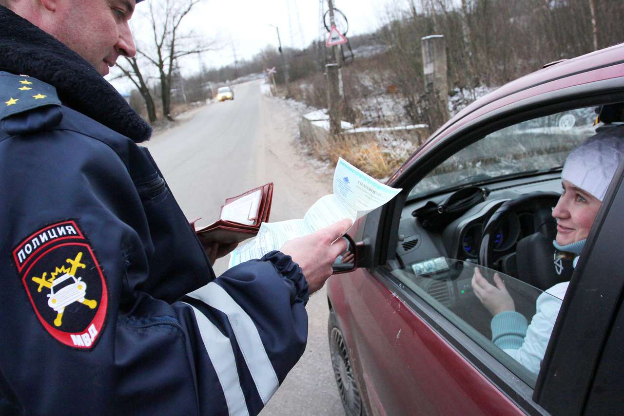 Новый административный регламент ГИБДД пока «полежит на полке»