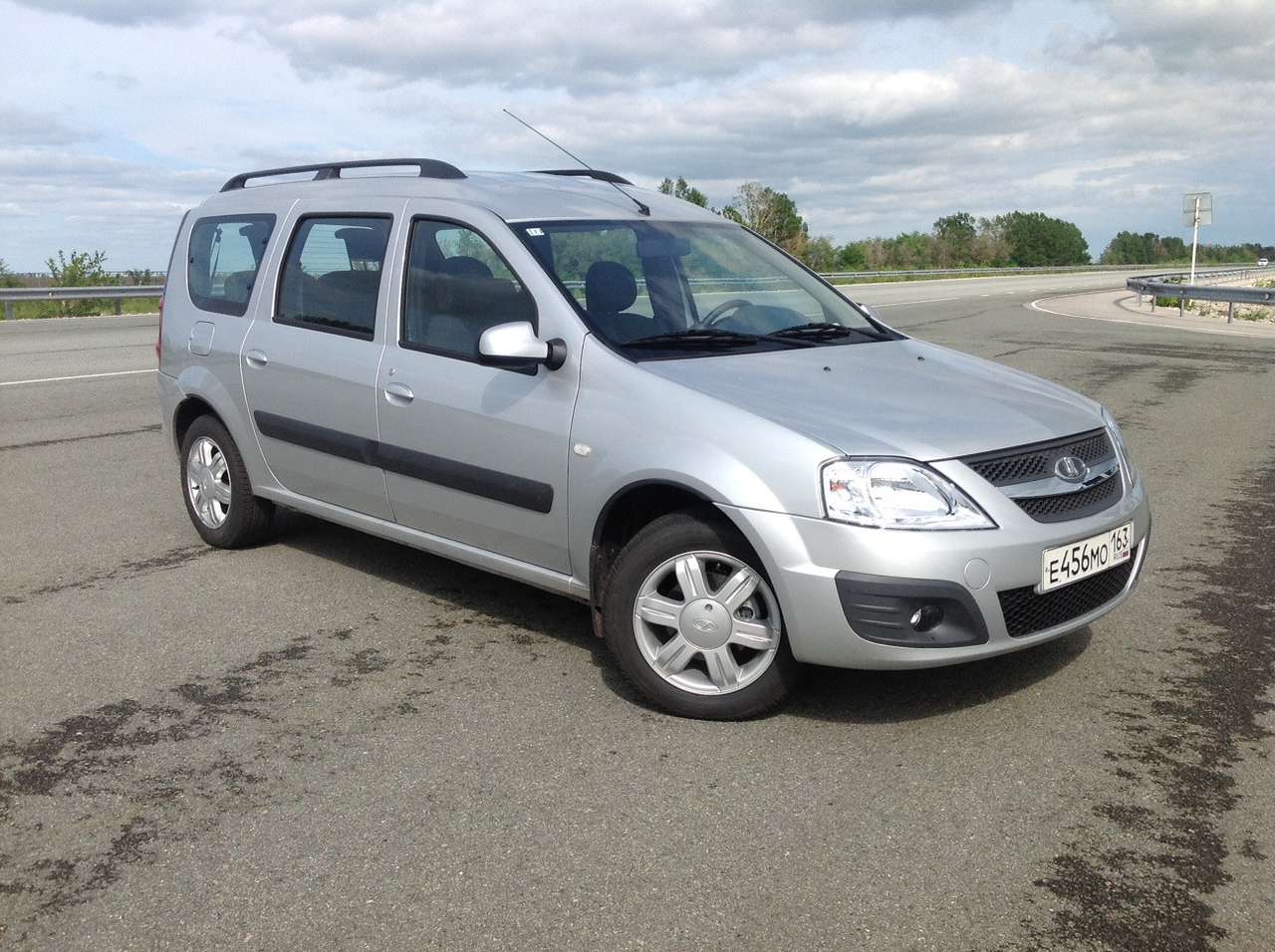 Первая Lada Largus попала в музей