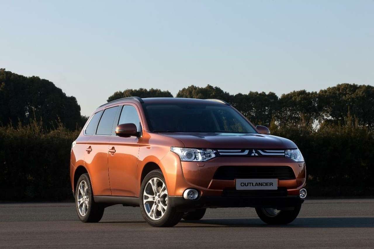 Mitsubishi показал новый Outlander