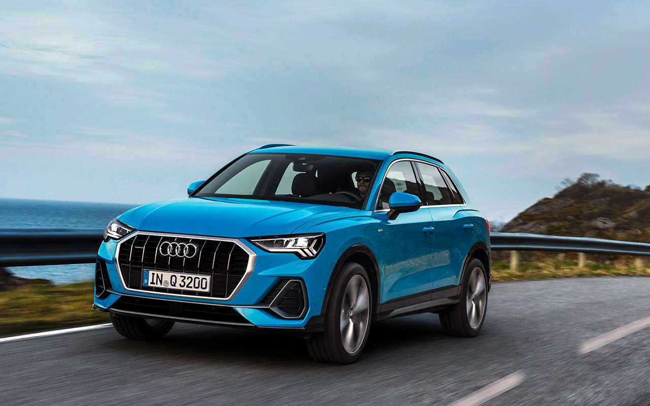 На старте продаж в Европе немцы предложат версию edition one, которую отличают броский оттенок кузова (оранжевый или серый), вороненые решетка радиатора и шильдики. Производят Q3 на заводе в венгерском Дьёре. Первые машины поступят в продажу в Европе к Новому году, в России – весной-летом.