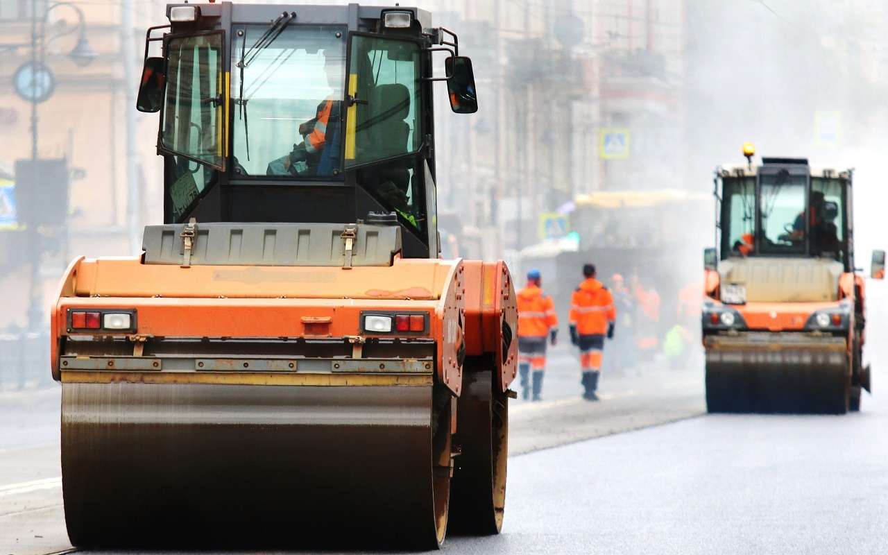 С Днем работников дорожного хозяйства!