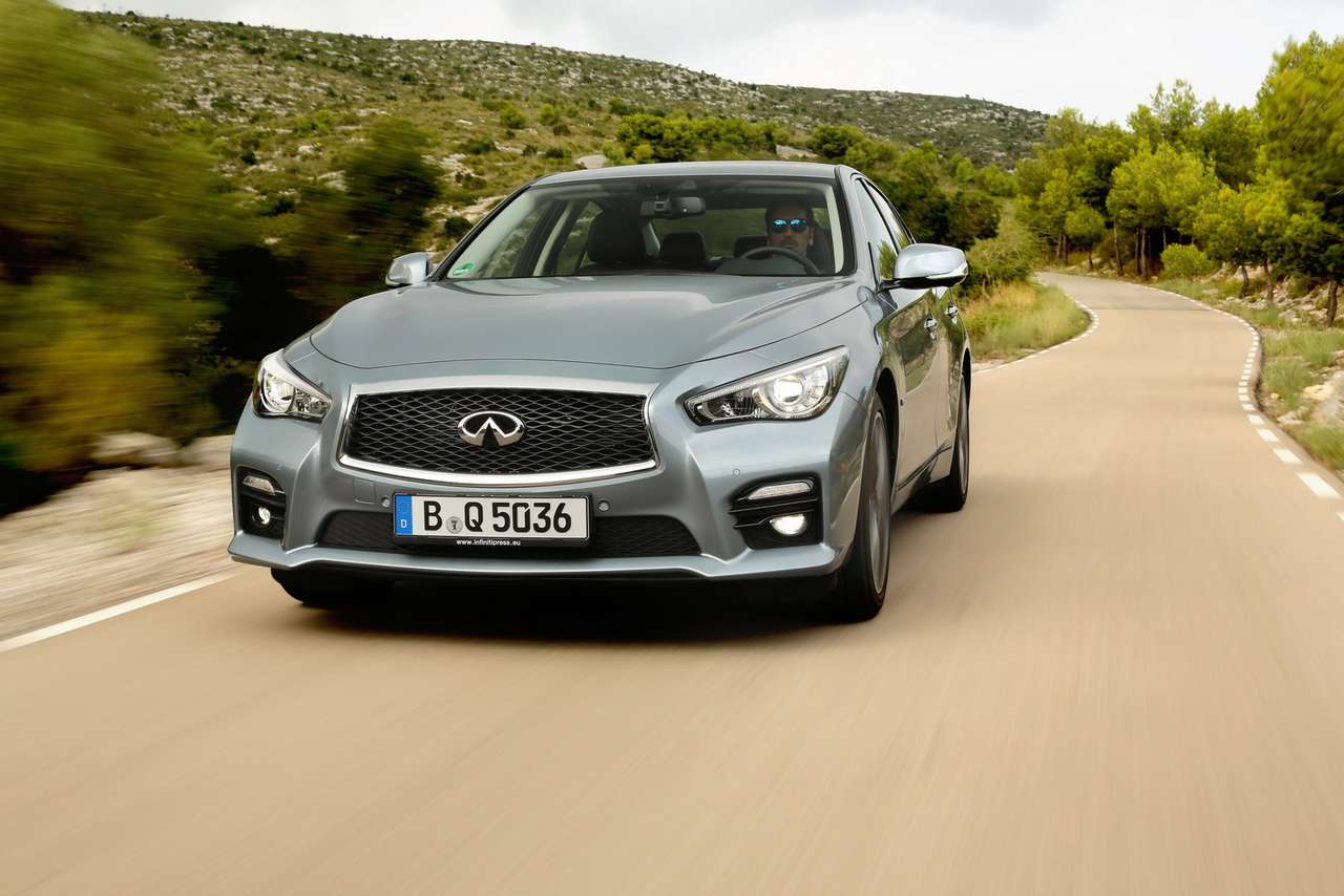 Объявлены российские цены на Infiniti Q50