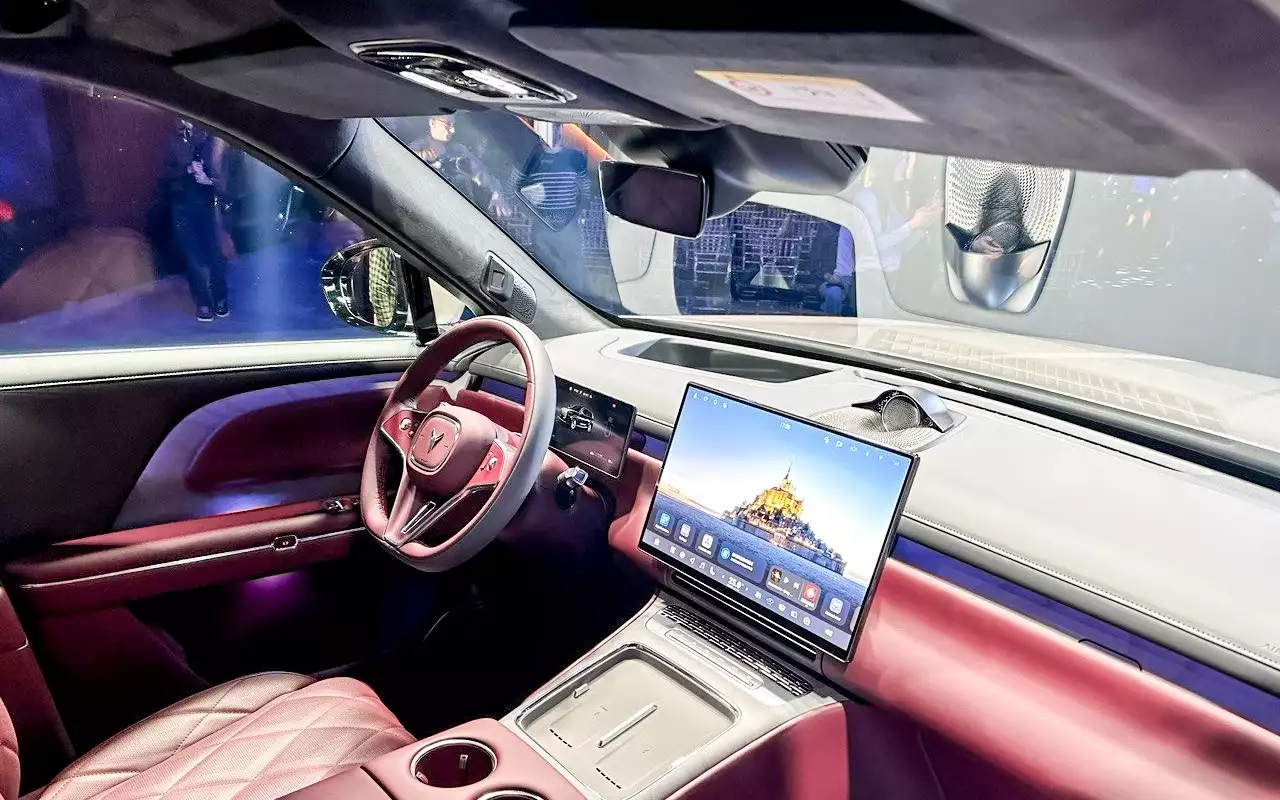 Интерьер Voyah Taishan