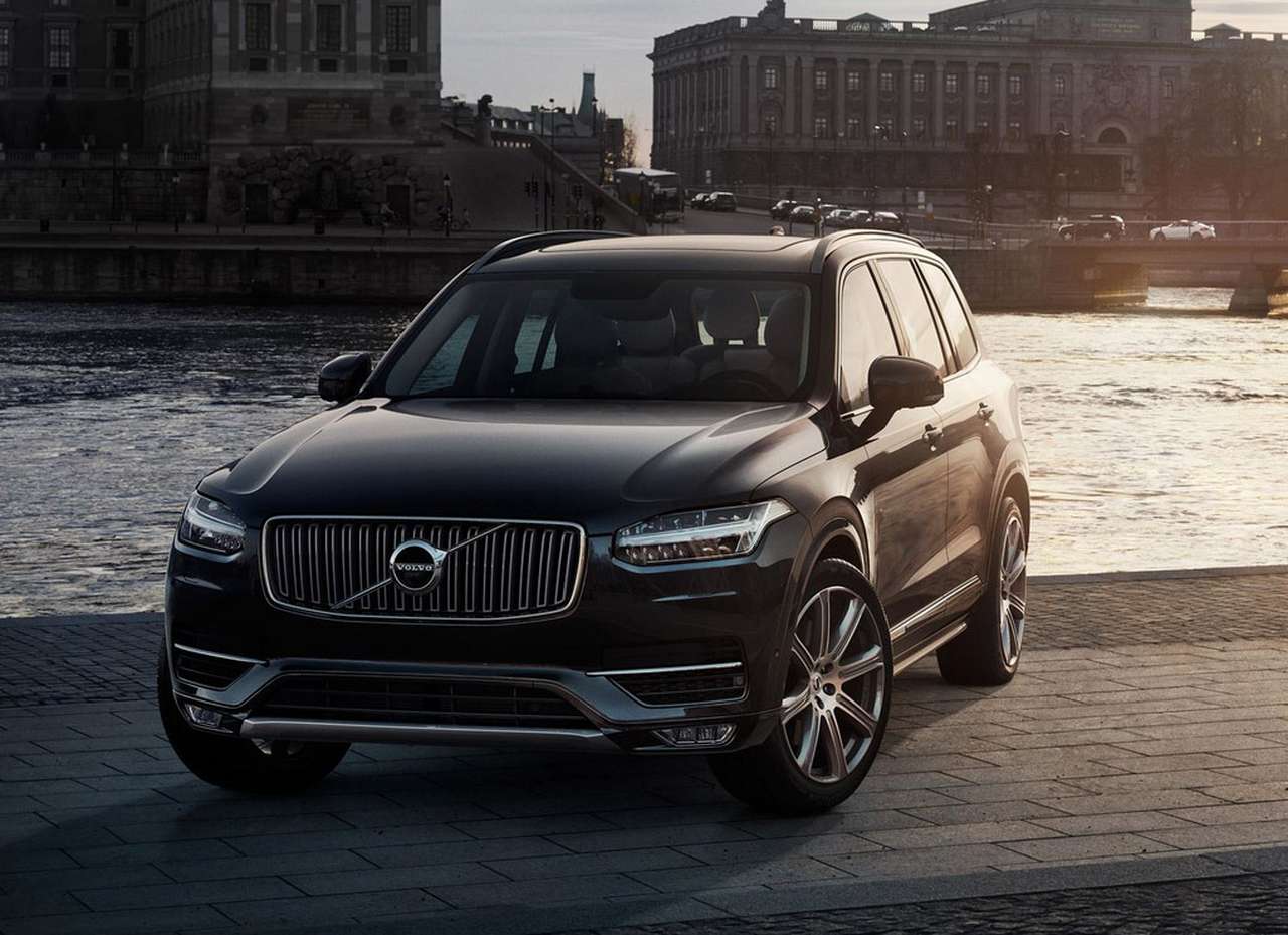 Volvo отзывает в России 413 кроссоверов XC90