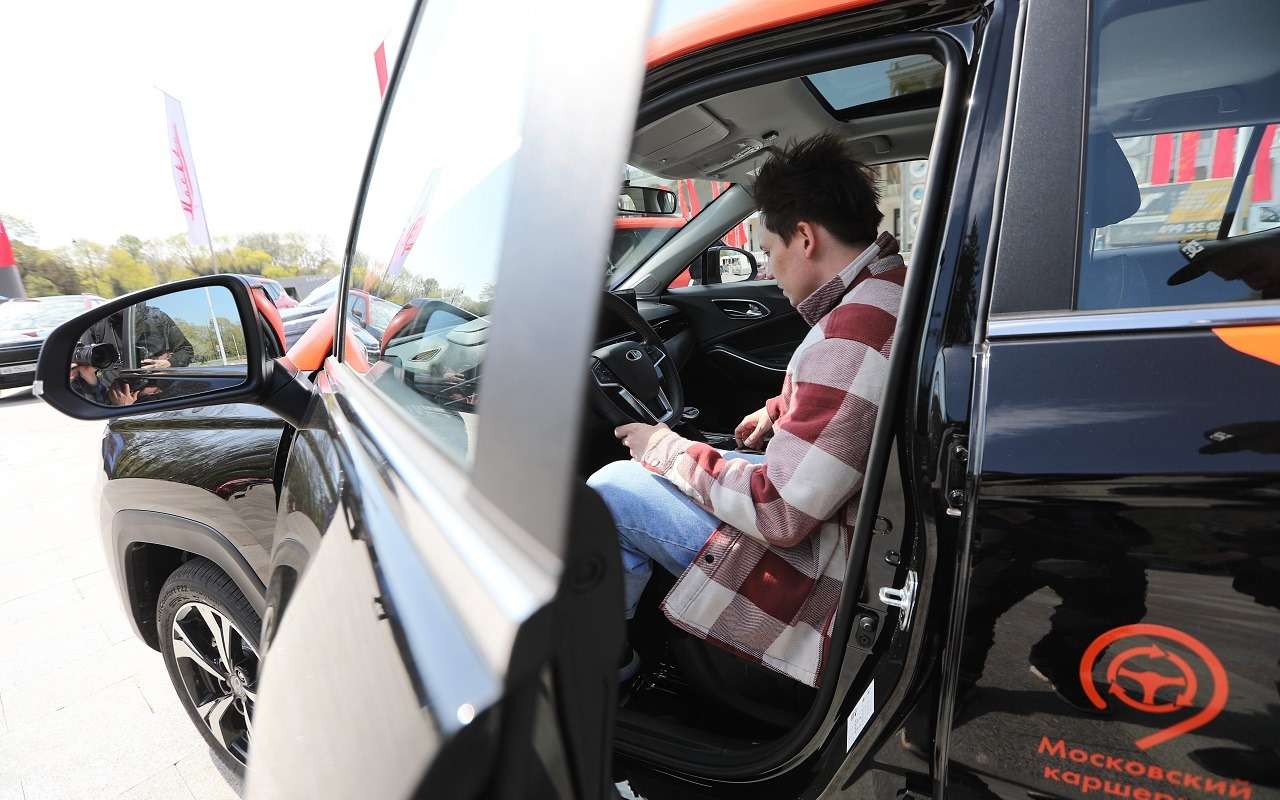 Россияне выбирают каршеринг — разбираемся, почему такси становится непопулярным