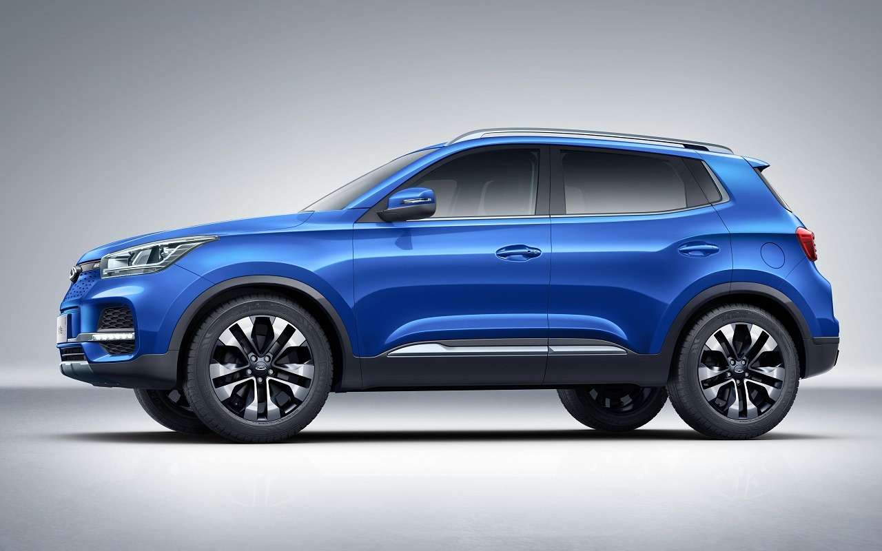 Один из кандидатов на звание первого электромобиля российской сборки - Chery Tiggo e