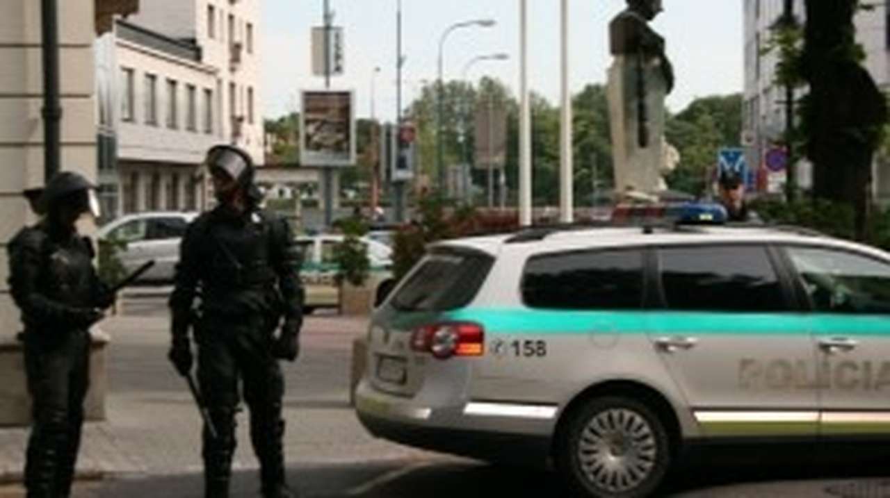 У экс-премьера Венгрии в Словакии угнали Skoda Superb