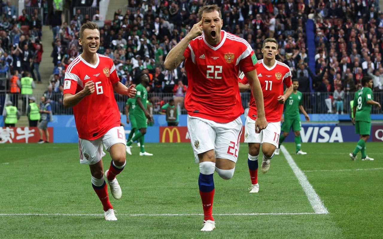 На чем ездит Черышев, Головин, Дзюба и другие игроки нашей сборной (а еще – Черчесов!)