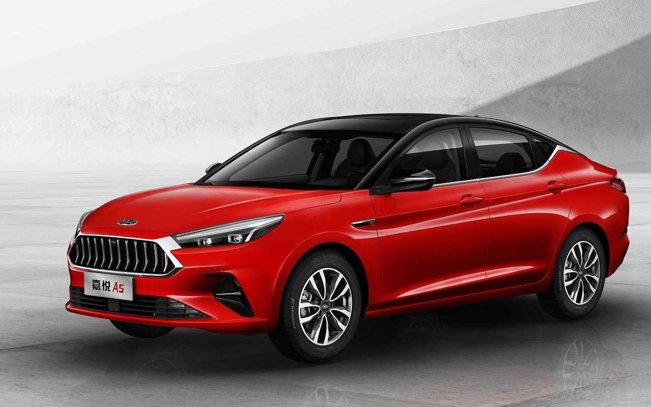 JAC везет в Россию лифтбек длиннее Пассата