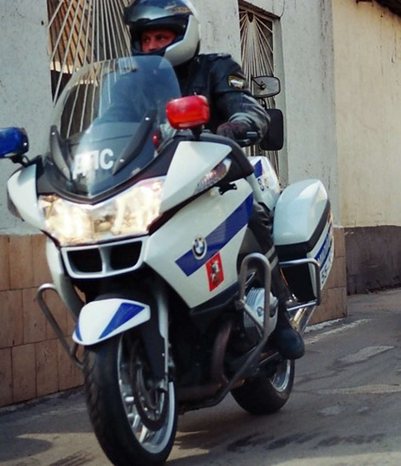 Мотовзвод ГИБДД в Москве усилили для борьбы с нарушителями