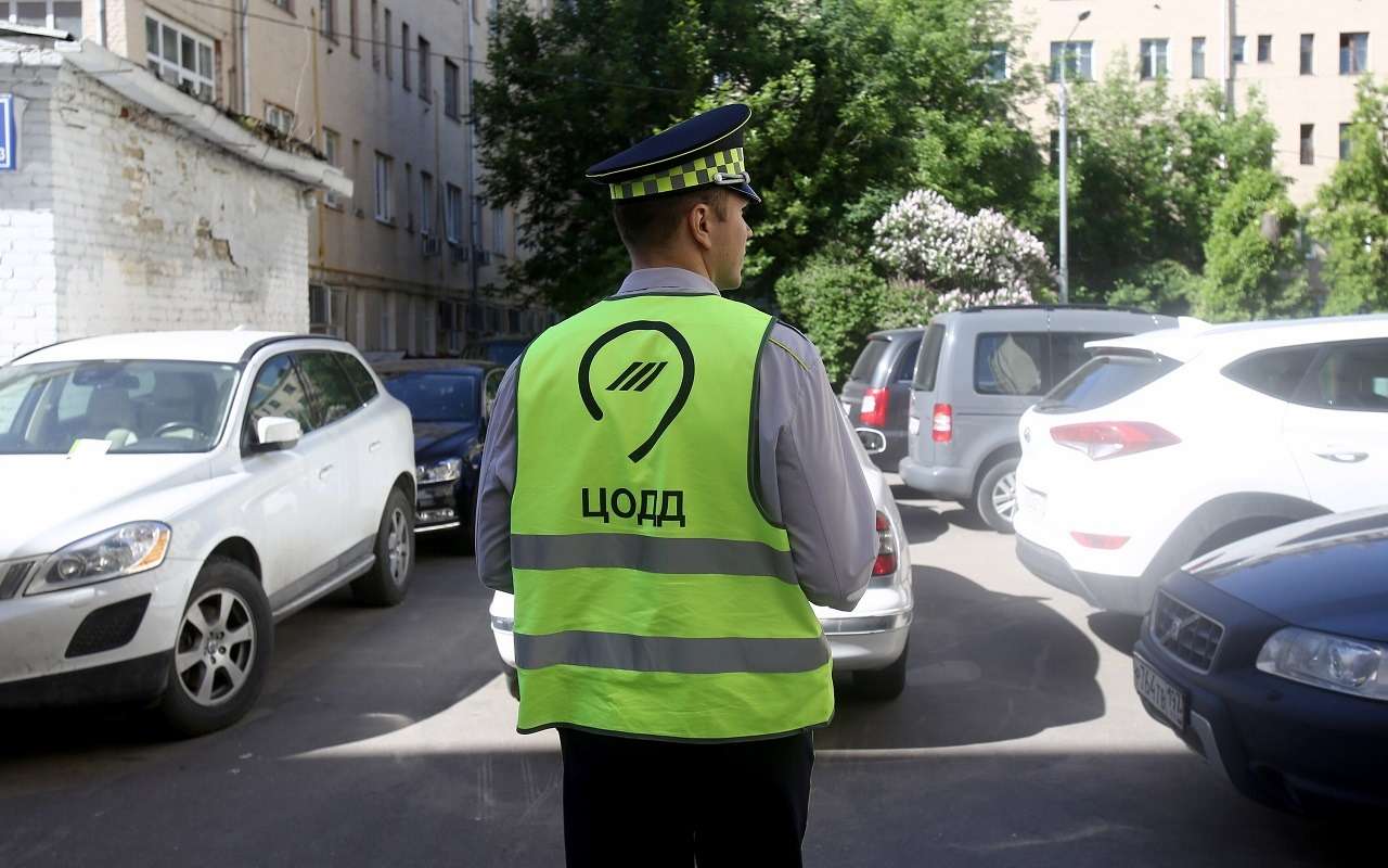 Инспекторы МАДИ усилили контроль за нарушителями правил парковки