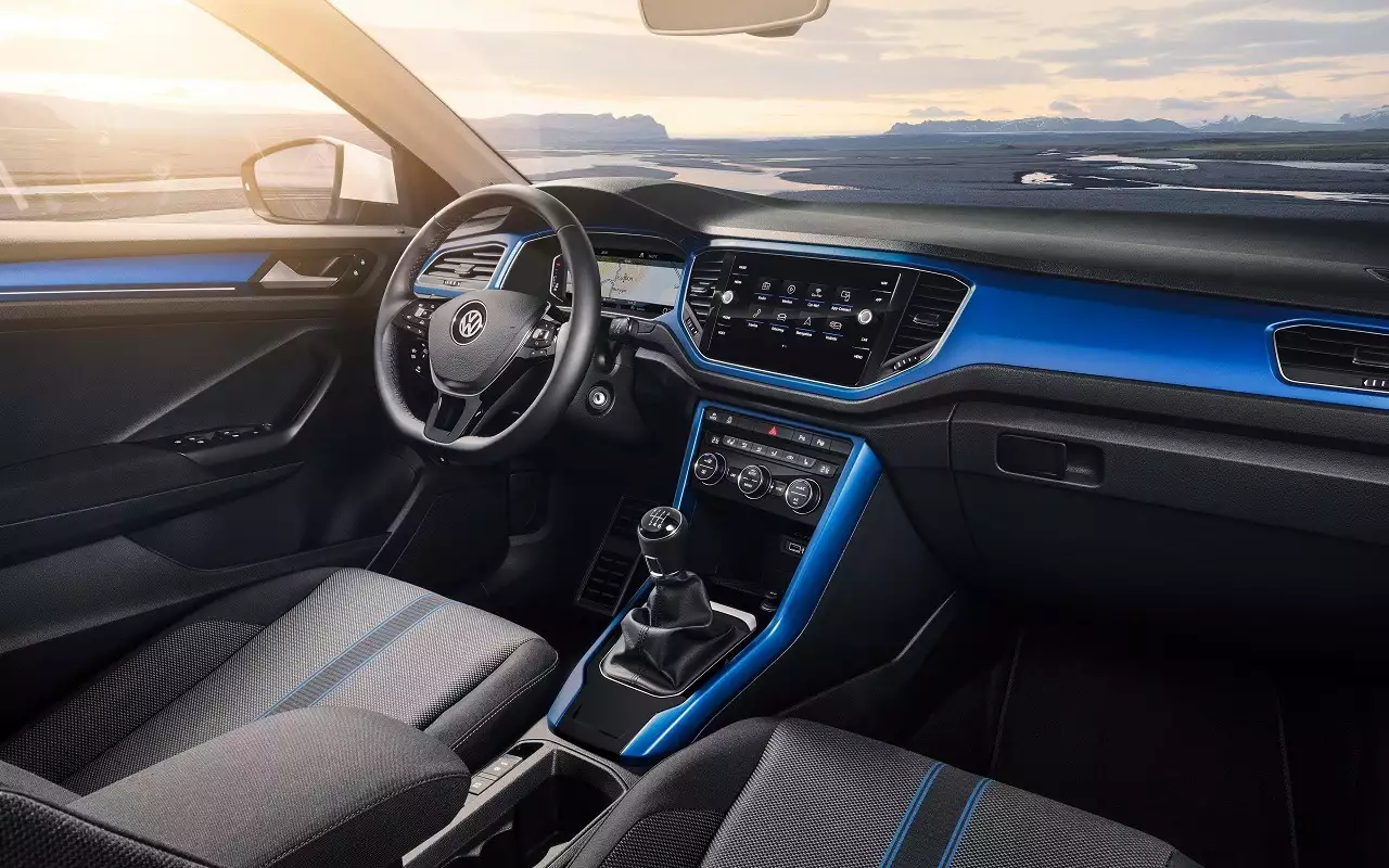 Интерьер Volkswagen T-Roc