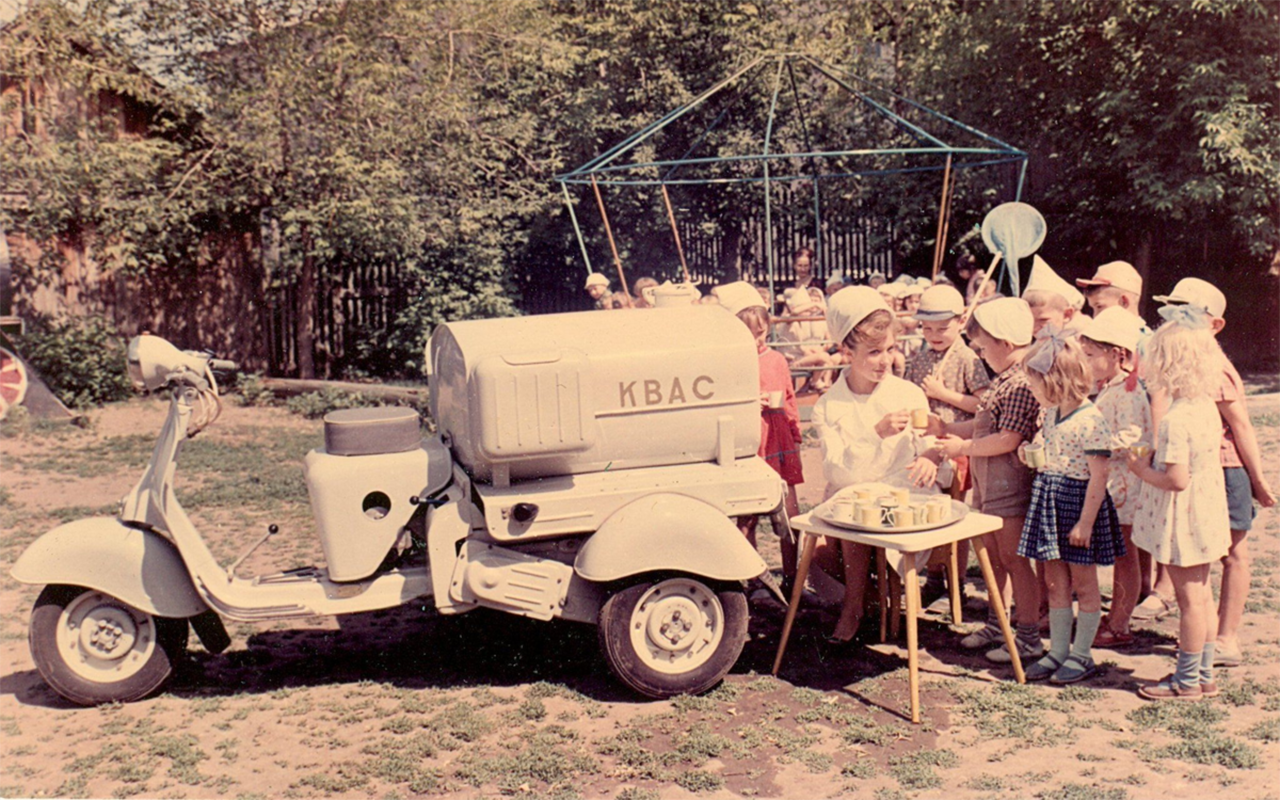 Мотороллер Вятка с 300‑литровой цистерной