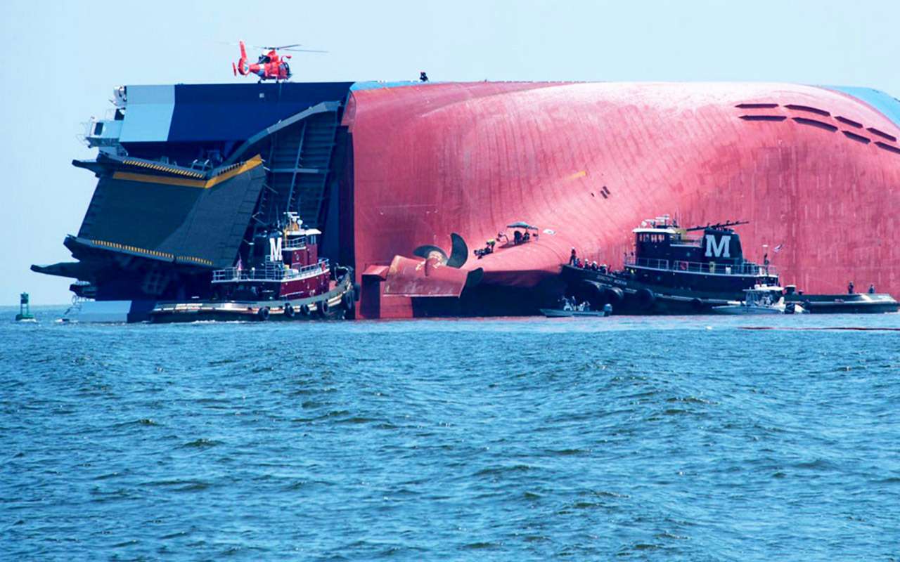 Доставка откладывается: тысячи автомобилей утонули у берегов США