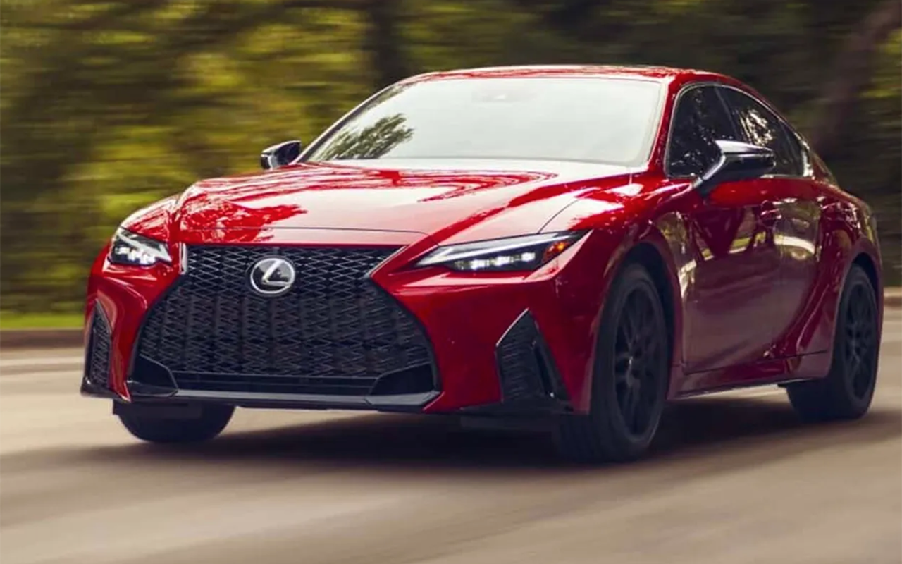 Lexus IS