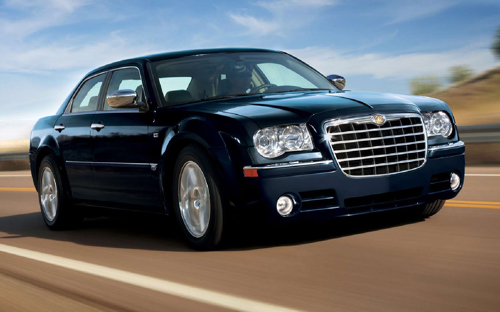 Автомобиль Chrysler 300C: обзор, новости, машина Крайслер 300С —  комплектации, разные поколения, характеристики Chrysler 300C — сайт За  рулем www.zr.ru