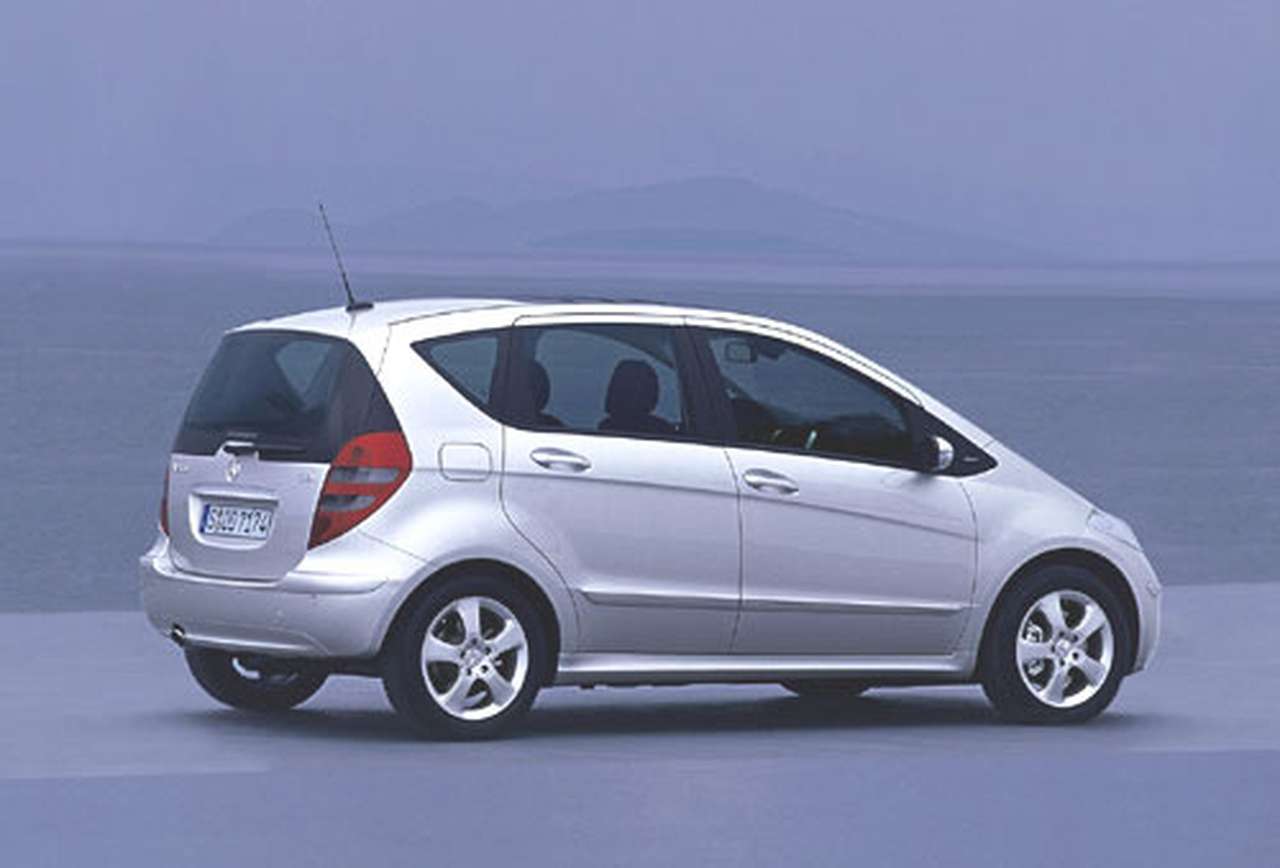 Новый Mercedes-Benz A-класса представлен официально