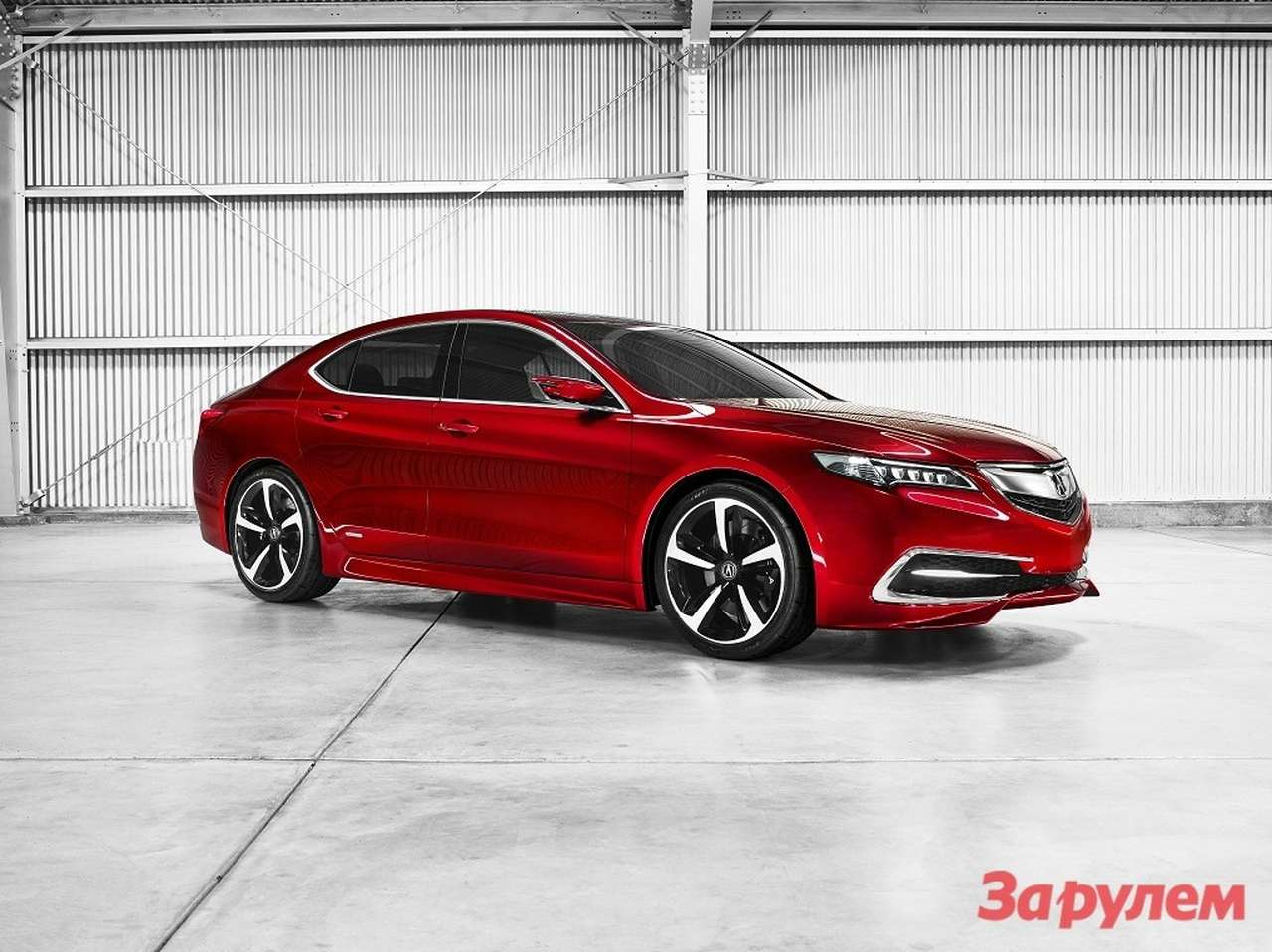 Седан Acura TLX начнут продавать в России в 2014 году